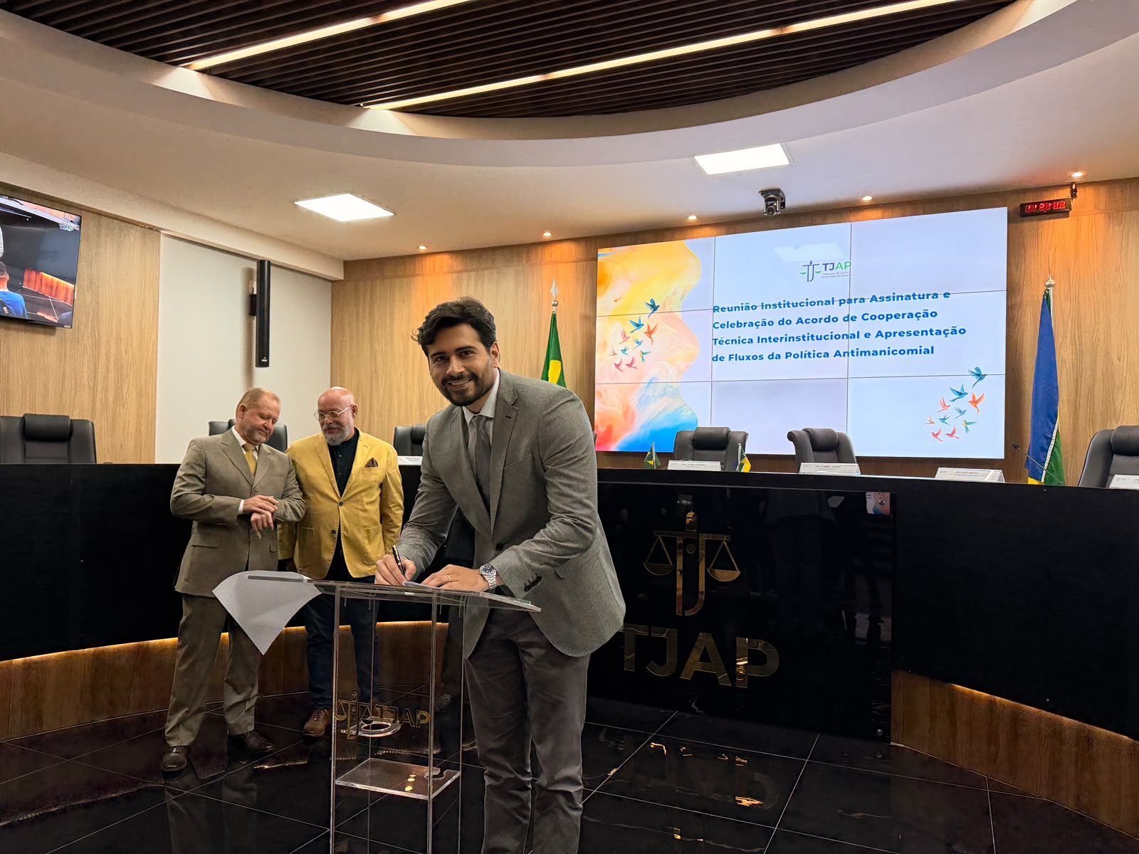 Capa da notícia Defensoria Pública e instituições do Amapá assinam acordo para operacionalizar a Política Antimanicomial