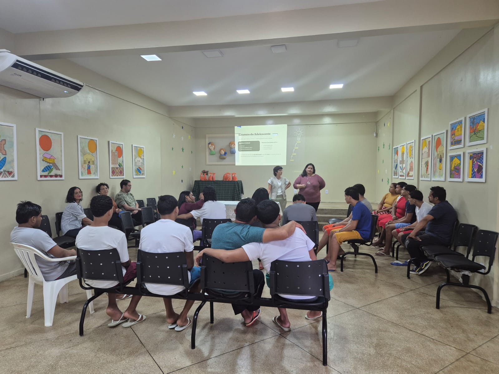 Capa da noticia Socioeducandos e seus familiares reforçam vínculos em palestra sobre o Estatuto da Criança e do Adolescente